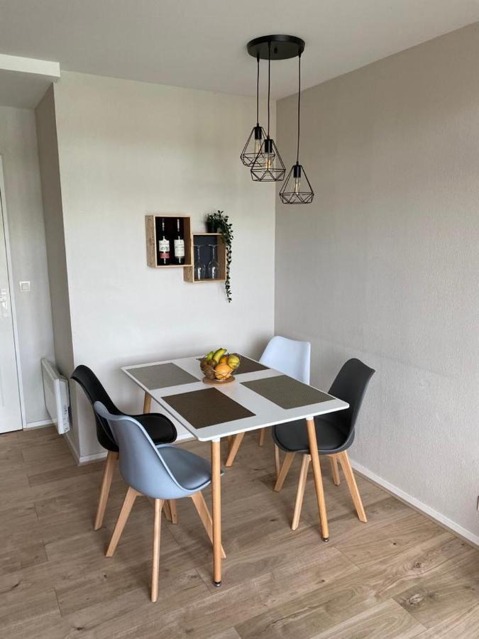 Appartement Au Calme Face Au Lac Марсиак Екстериор снимка