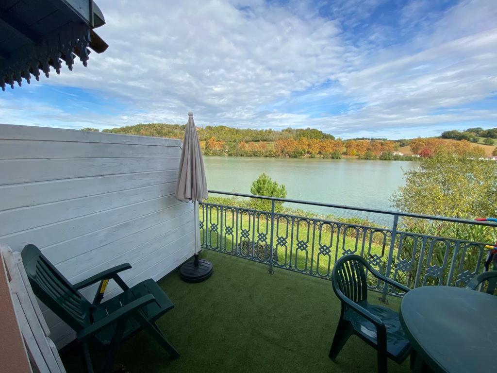 Appartement Au Calme Face Au Lac Марсиак Екстериор снимка