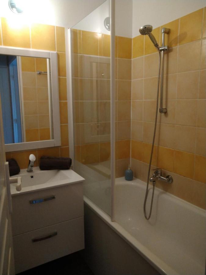 Appartement Au Calme Face Au Lac Марсиак Екстериор снимка