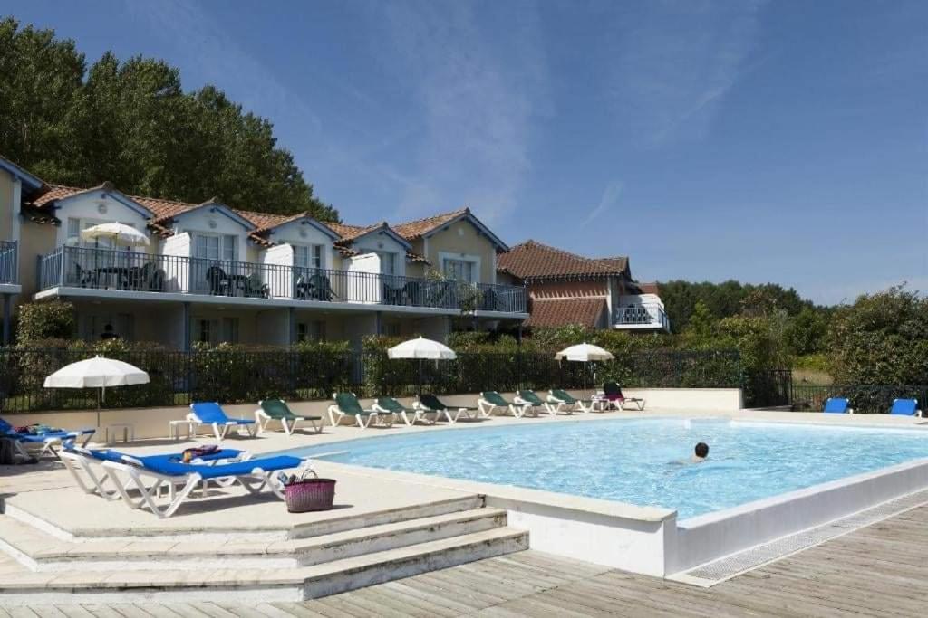 Appartement Au Calme Face Au Lac Марсиак Екстериор снимка