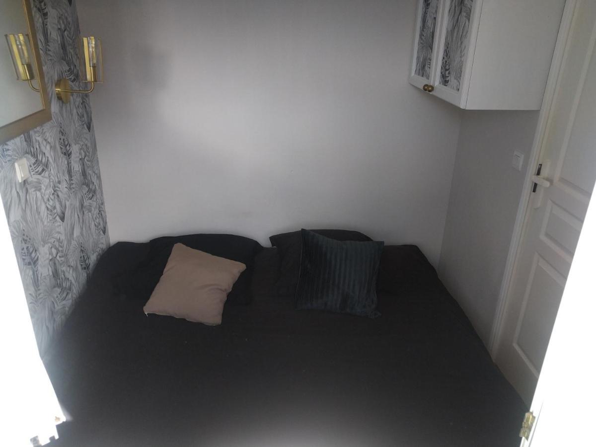 Appartement Au Calme Face Au Lac Марсиак Екстериор снимка
